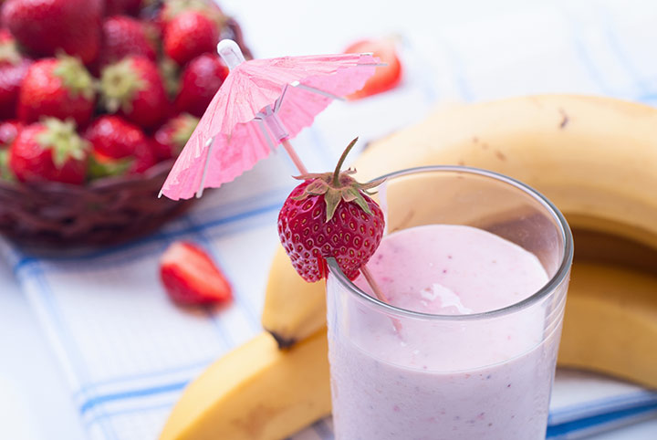 banana-berry-soy-milk-smoothie